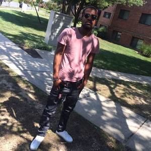 Meet your Posher, Dimitri